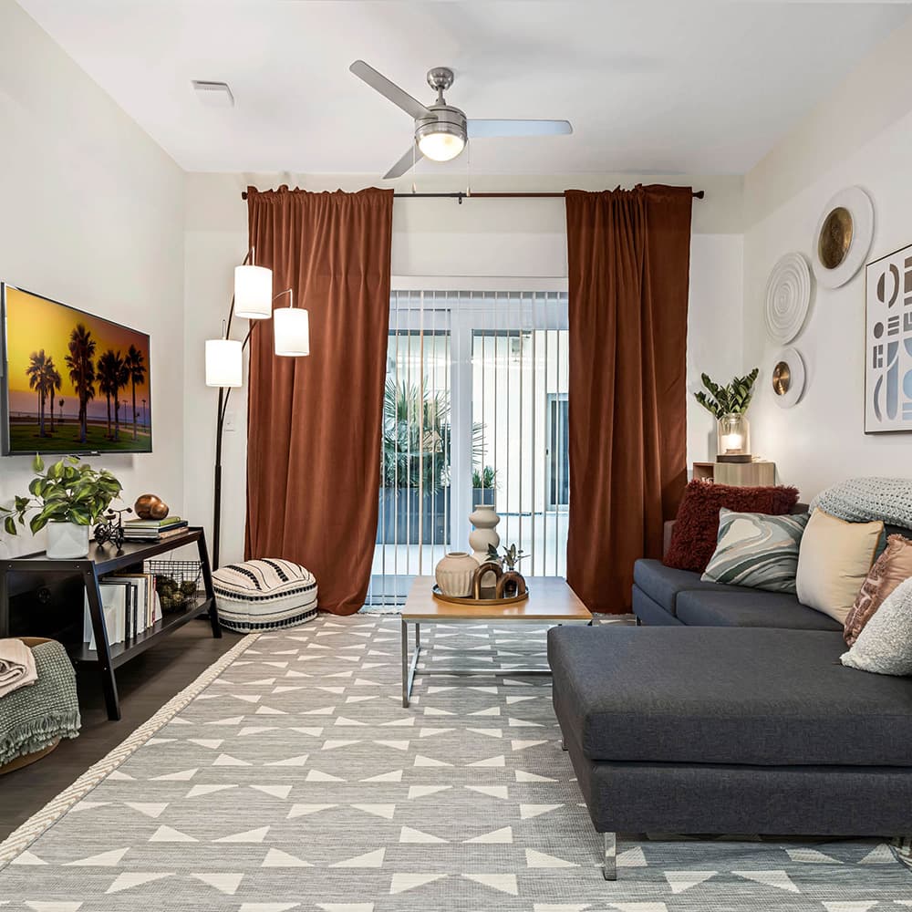 Living-Room-01-Social-28-Gainsville-FL