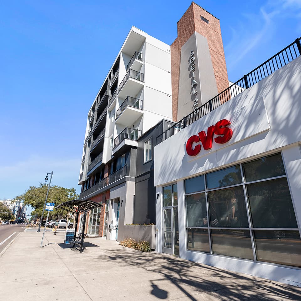 32-Social-28-Ground-Stills-03