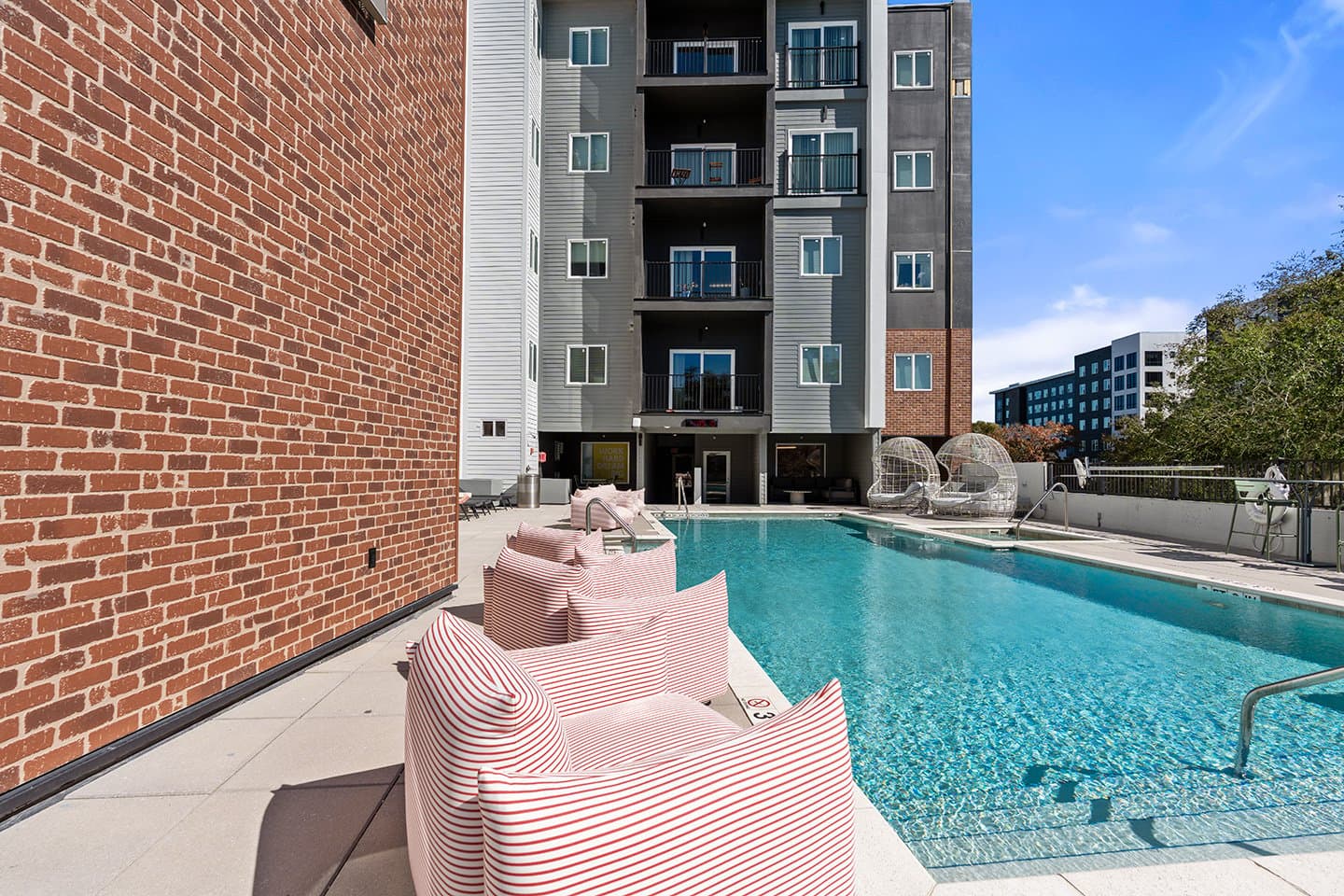 41-Social-28-Ground-Stills-16